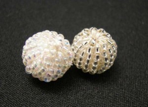 BEADS BUTTON-1